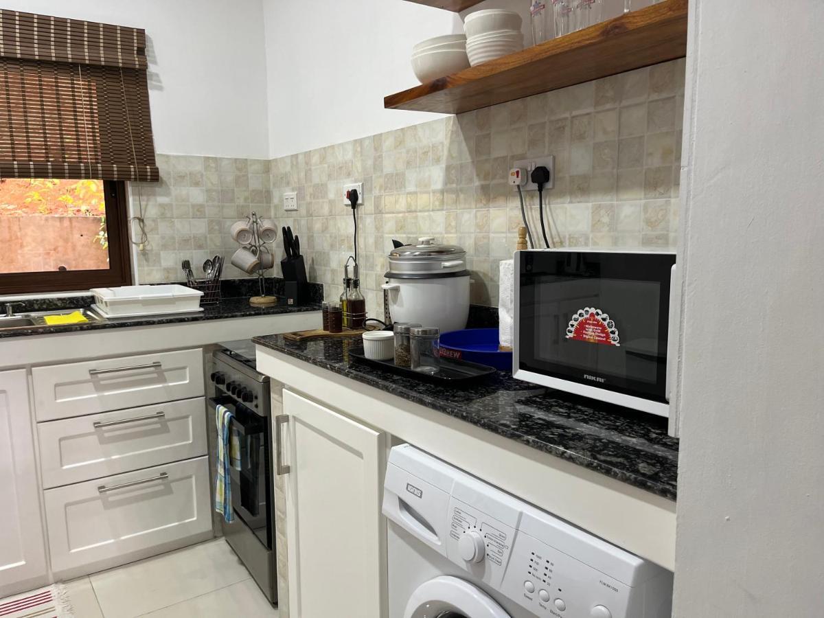 Kanasuk Self Catering Apartments Baie Lazare  Εξωτερικό φωτογραφία